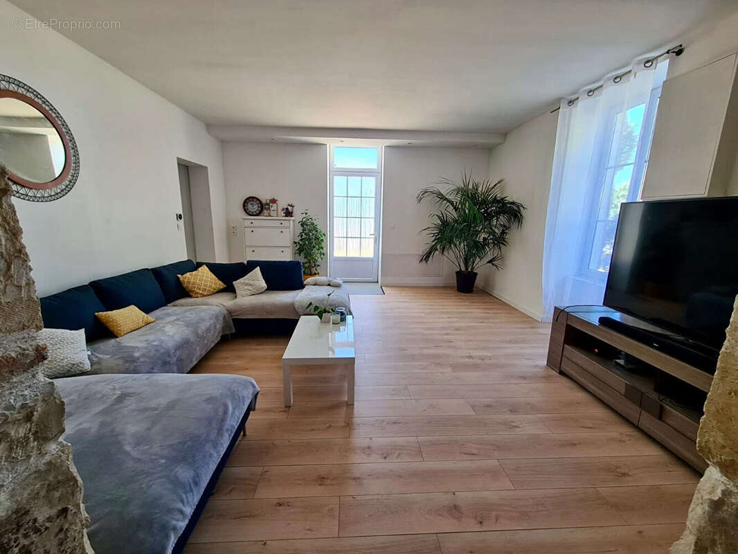 Maison 220m² à angliers - photo 5