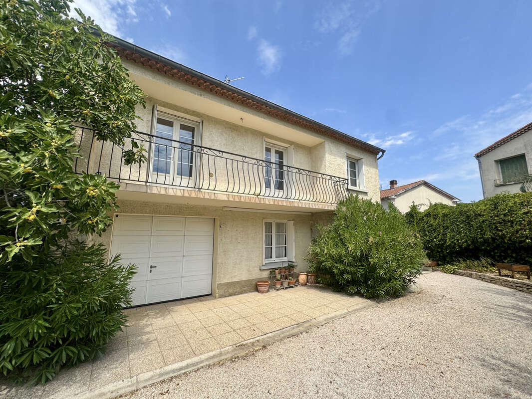 Villa au cœur de Vaison, comprenant 2 habitations et 2 garages - photo 20