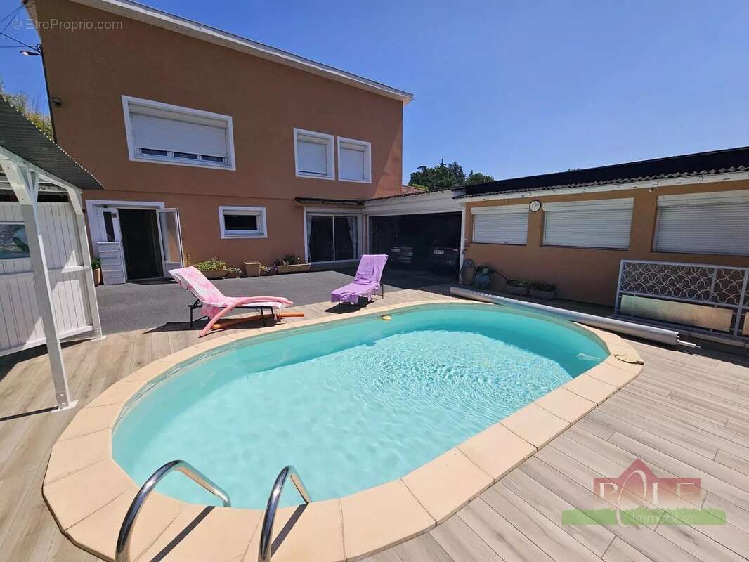 Maison à ROUSSILLON