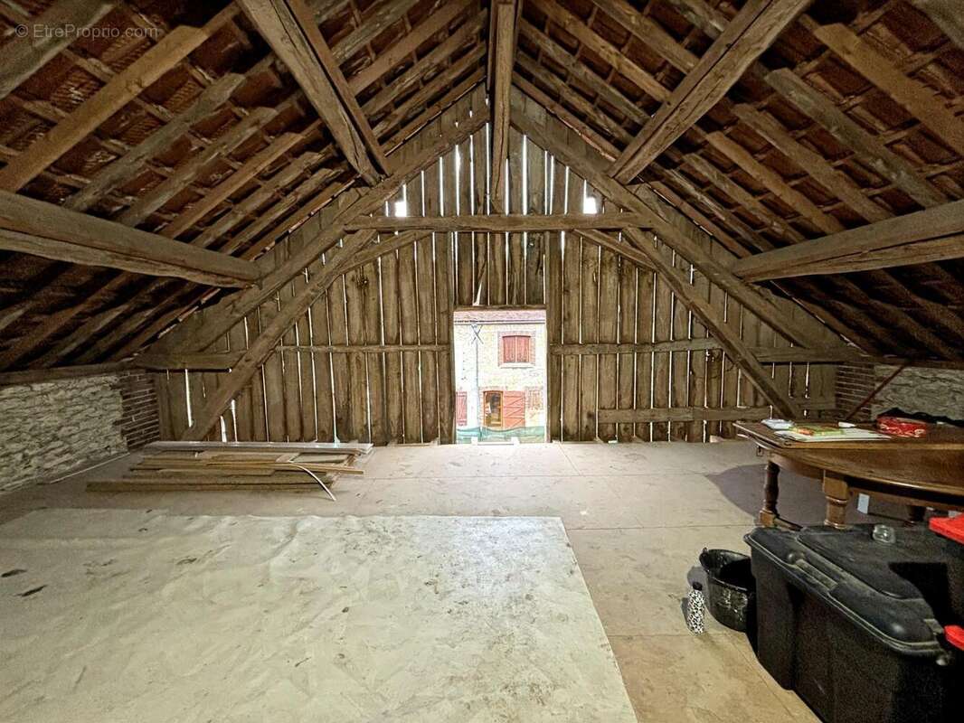 Photo 8 - Maison à CHASSY