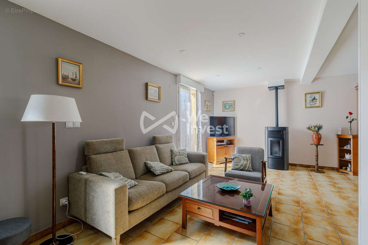 Maison à VAULX-EN-VELIN