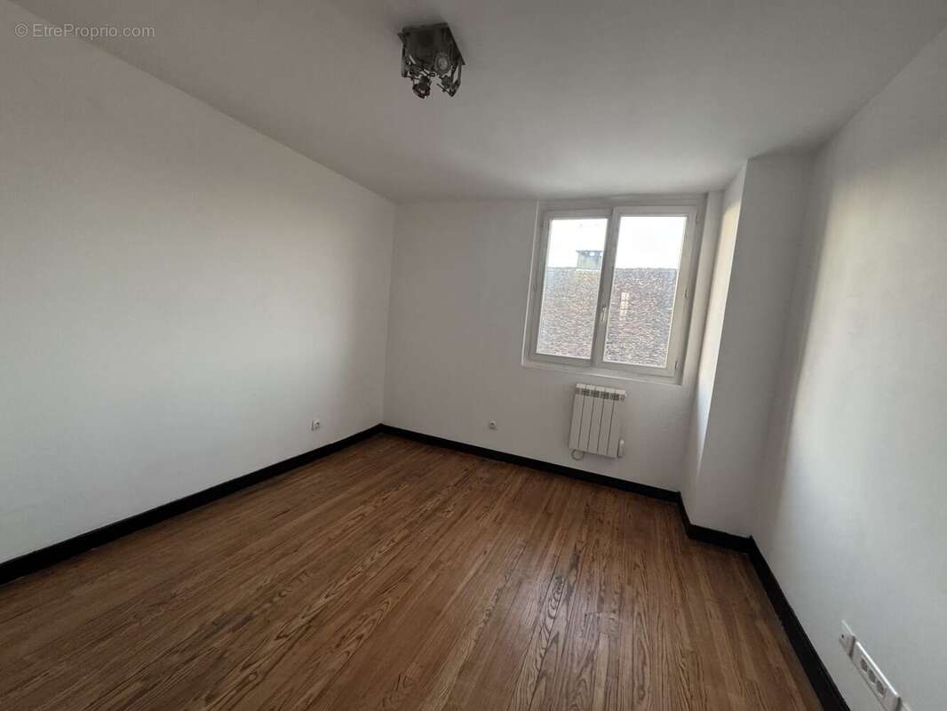 Appartement 94 m² à Orthez  - photo 4