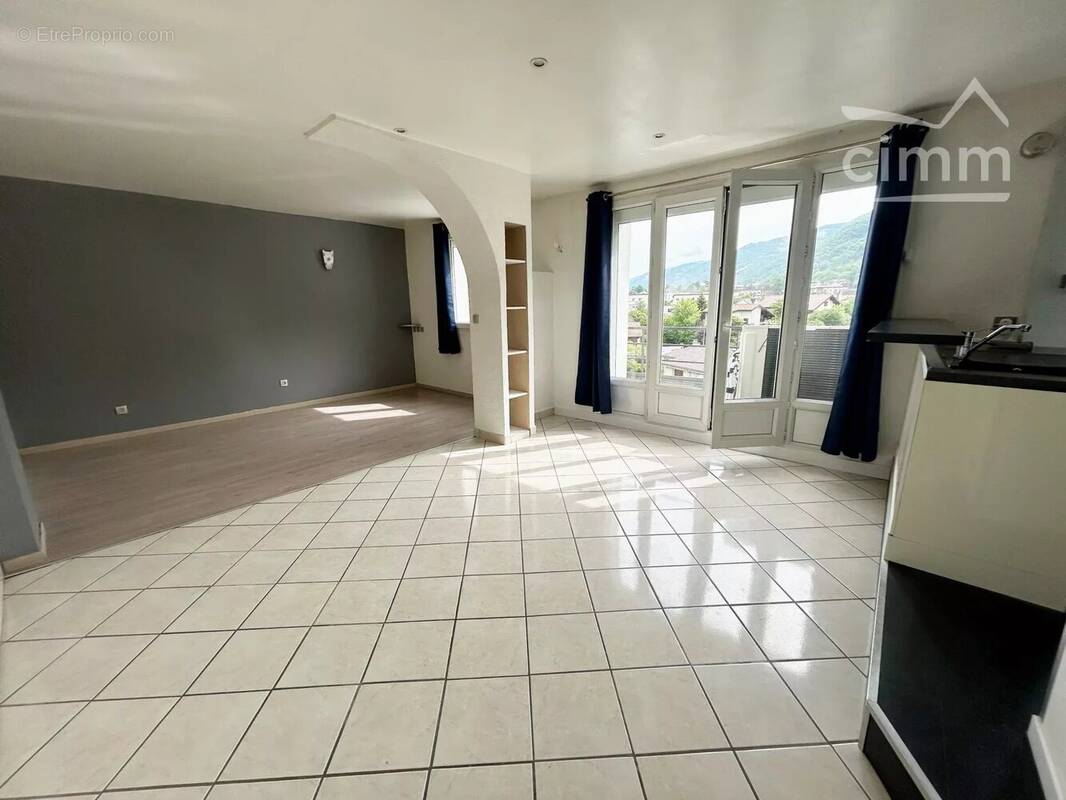 Appartement à DOMENE