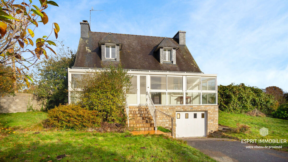 Maison à RIEC-SUR-BELON