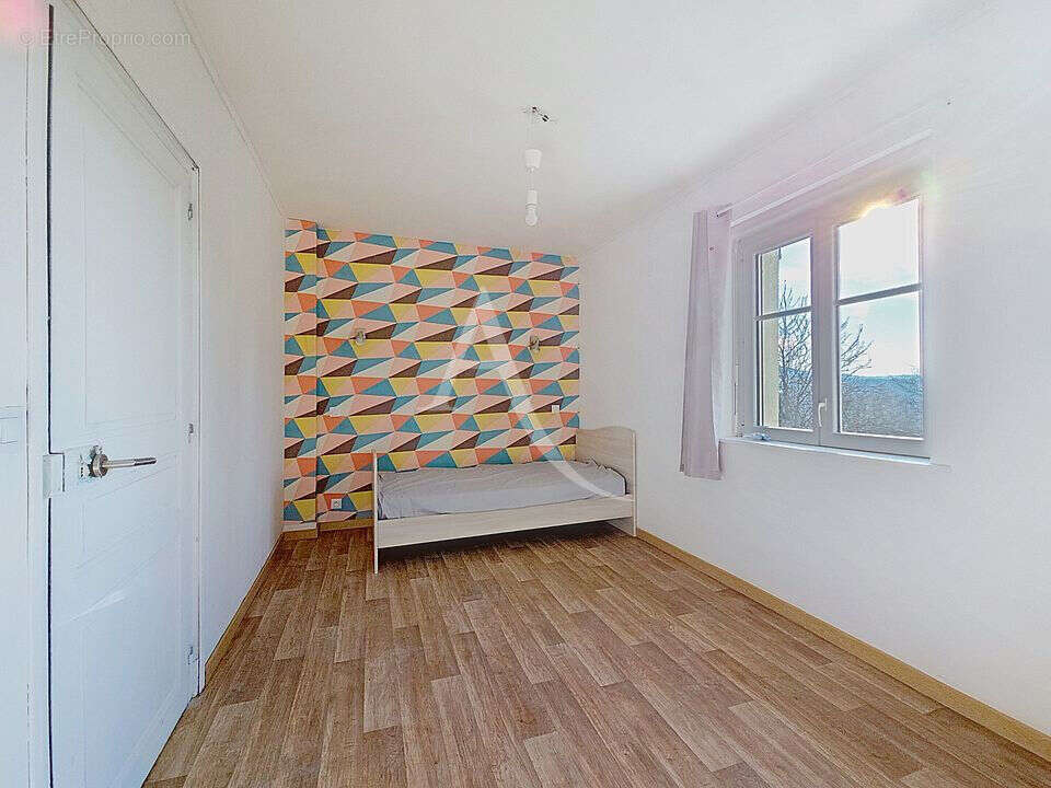 Maison - Sablonnières - 4 pièces de 74m² - Terrain 1296m²  avec Garage - photo 4