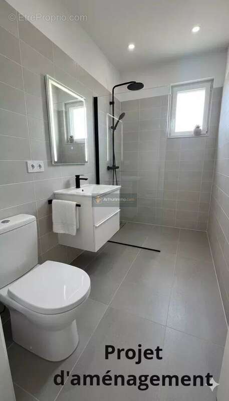 Appartement à FREJUS