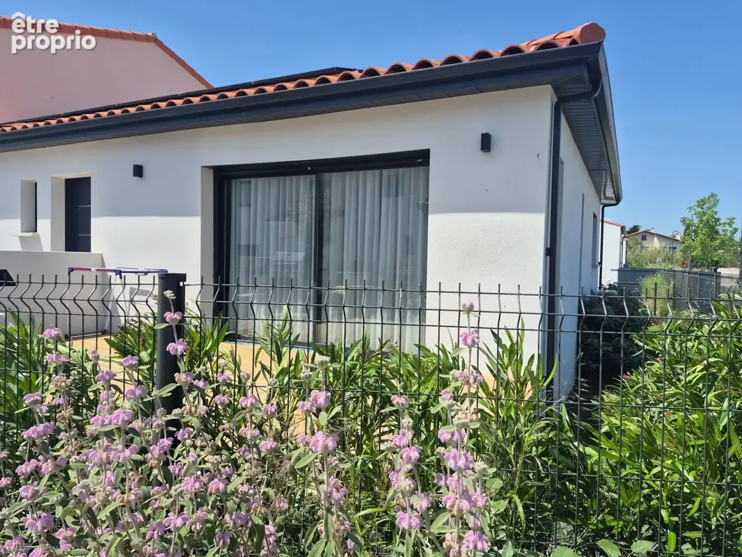 Villa contemporaine 3 faces – 90 m² – Prestations premium – À 5 min de la mer - photo 2