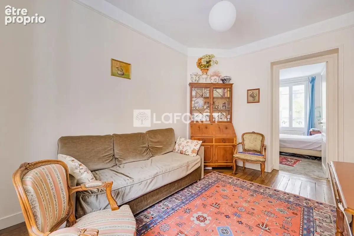 Paris 15 - 2 pieces traversant avec balcon - photo 6