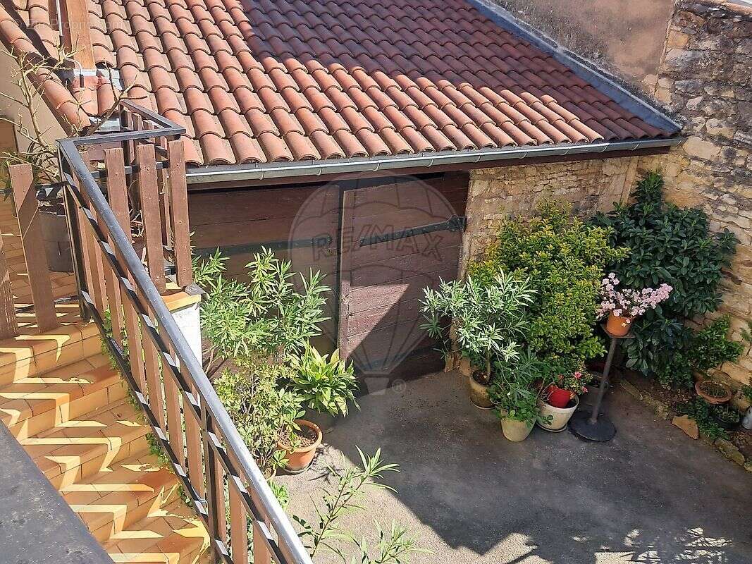 Maison à LUCENAY
