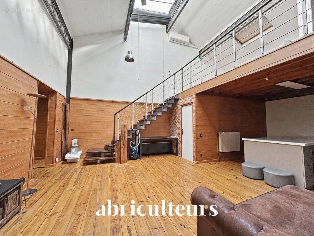 Loft 114 m² – Rare et dans un quartier recherché en vente à Argenteuil (95100) - photo 6
