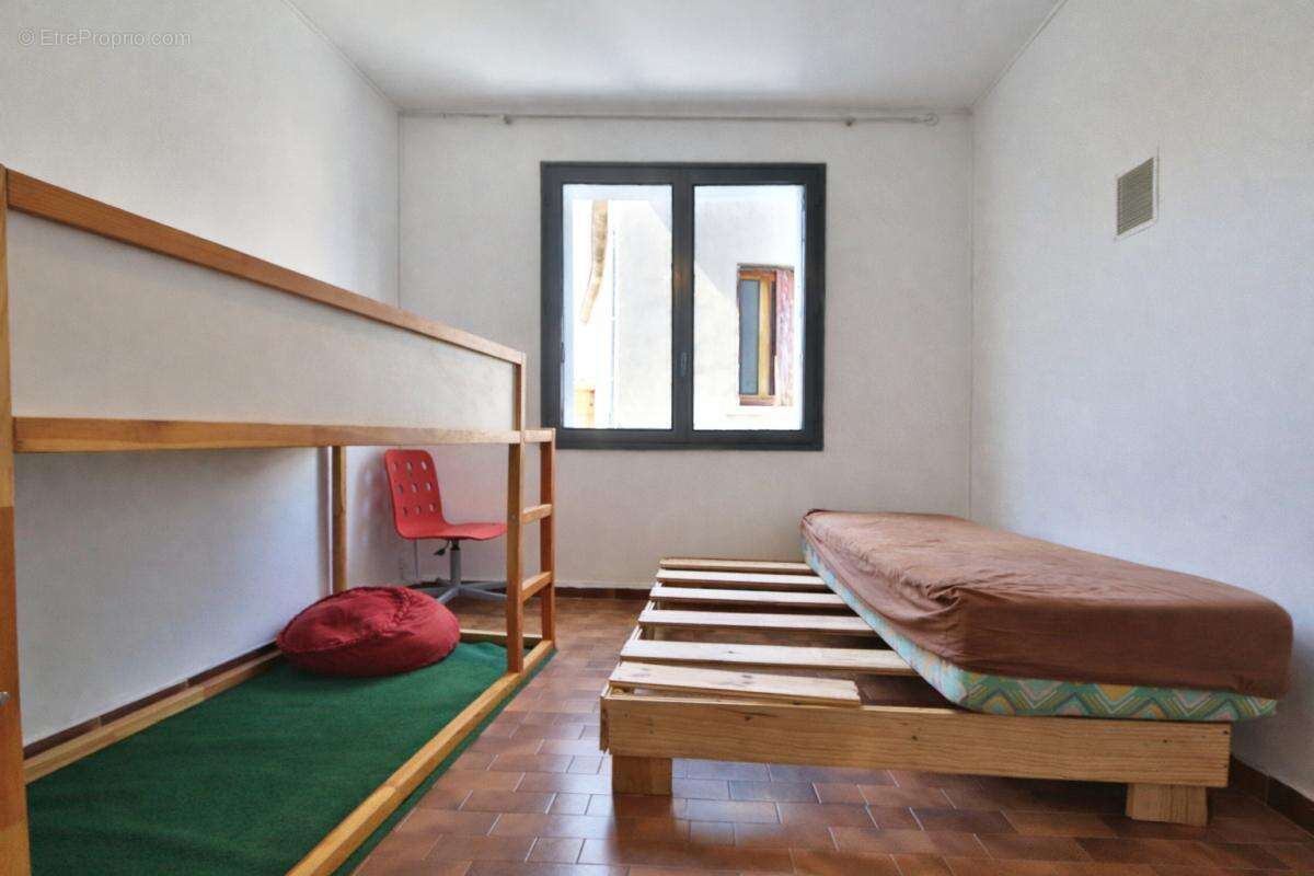 Maison Azillanet 7 pièce(s) 150 m2 - photo 8