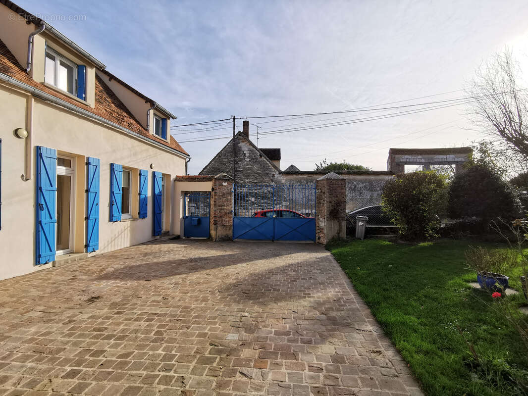 Maison à BRAY-SUR-SEINE