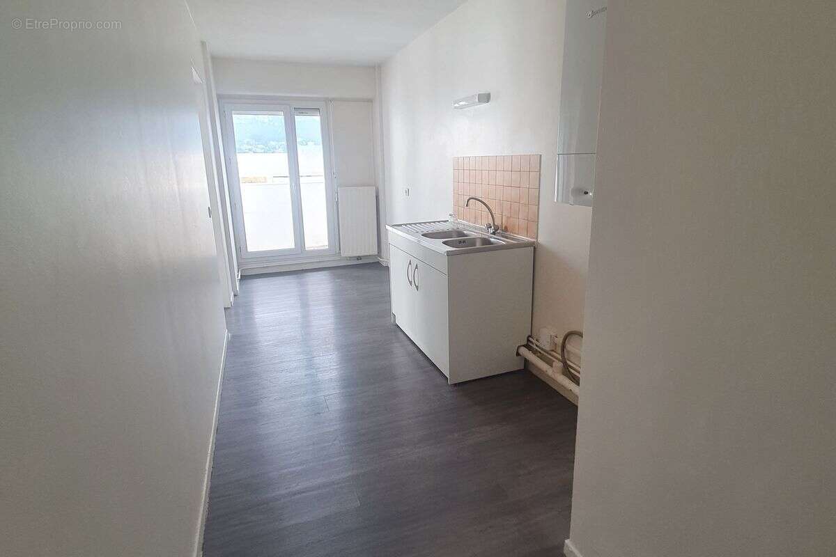 Appartement à MARSEILLE-11E