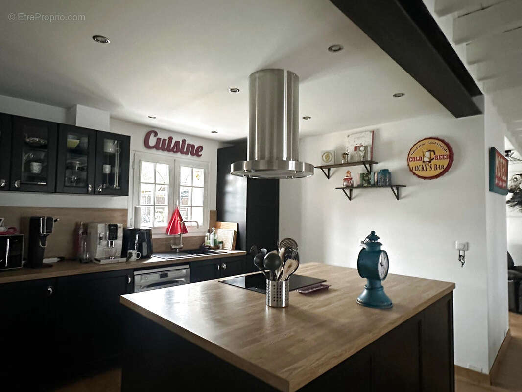 Maison à SAINT-MICHEL-DE-RIEUFRET