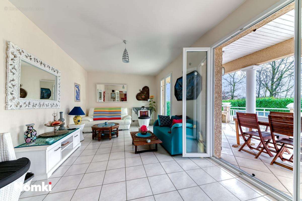 Maison à L'ISLE-D'ABEAU