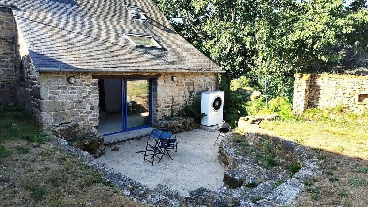 Ensemble immobilier composé de deux maisons-156 m2 - photo 3