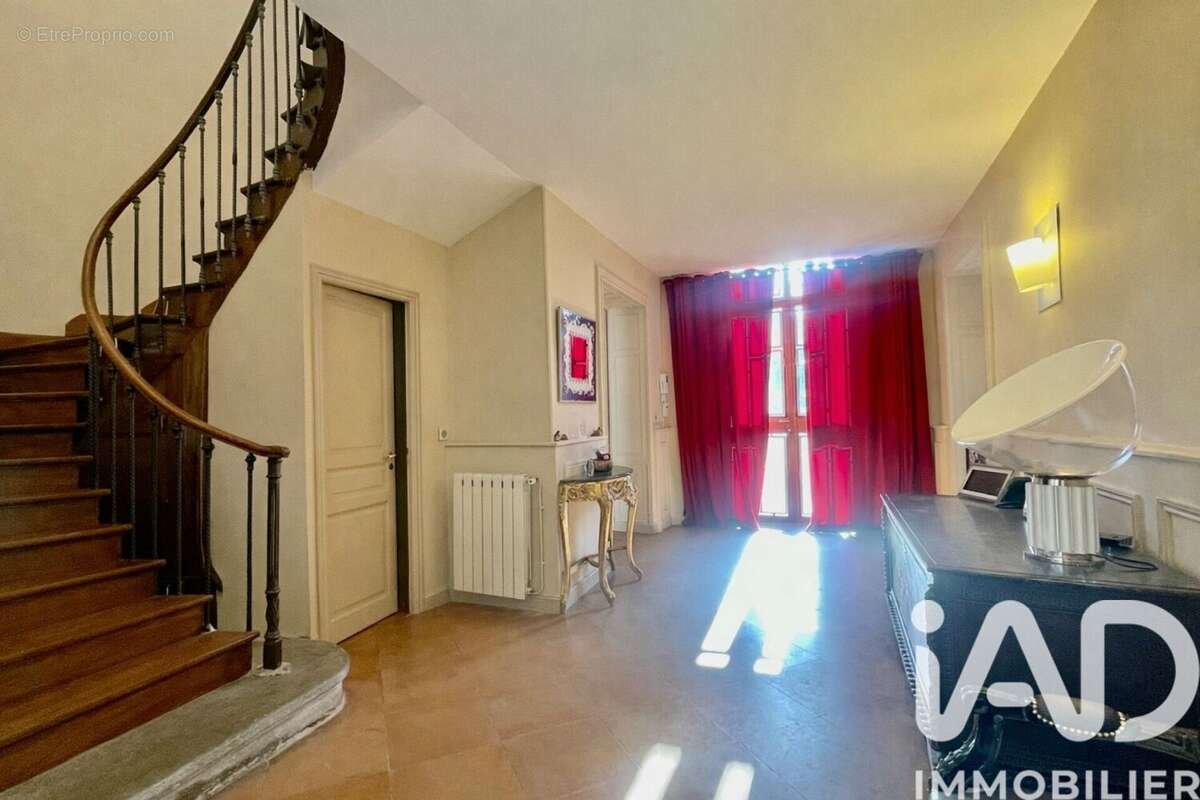 Maison 411 m² à Fendeille  - photo 8