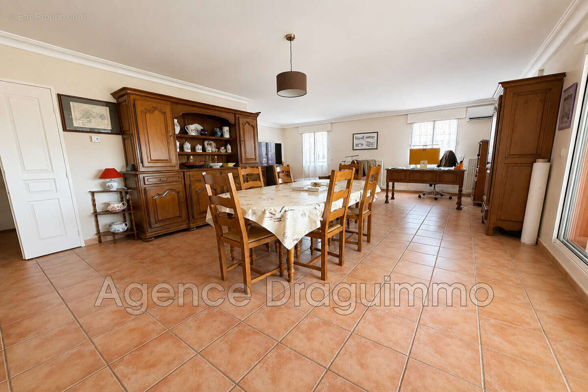 Appartement 123 m² à Draguignan  - photo 2