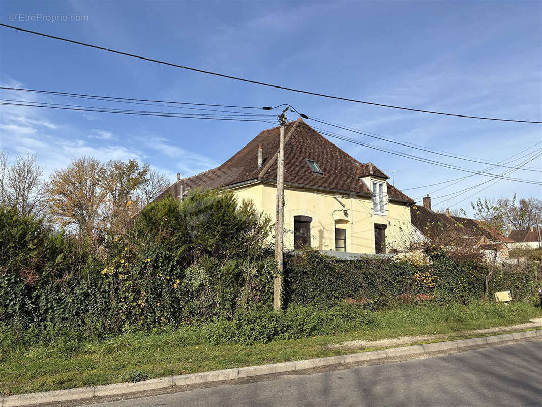 Maison à SAINT-FLORENTIN