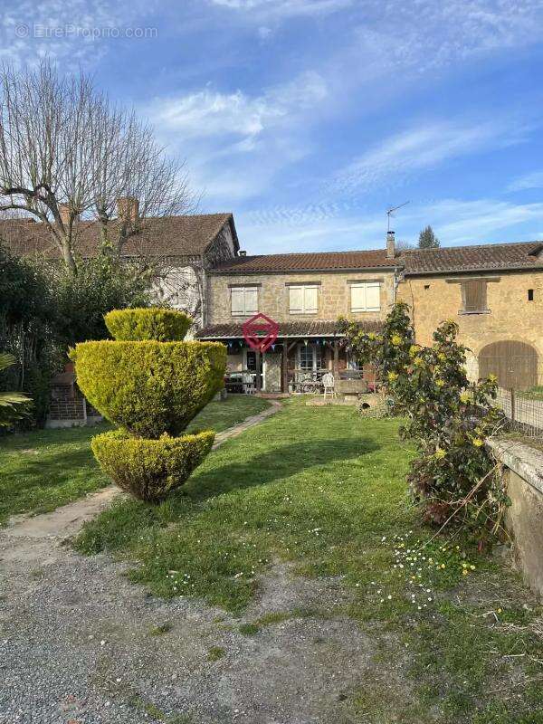 Maison à TILLAC