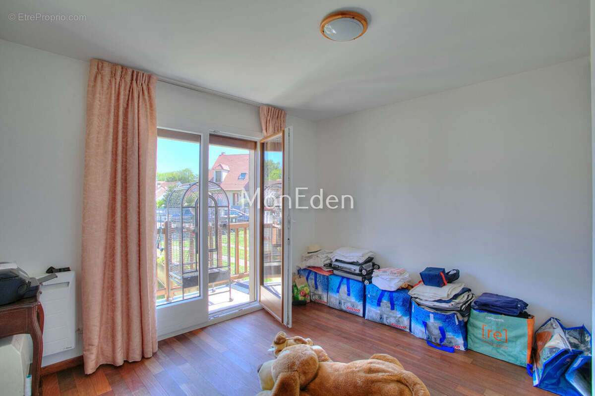 Maison  5 pièce(s) 120 m2 avec jardin  et Terrasse de 300m² - photo 12