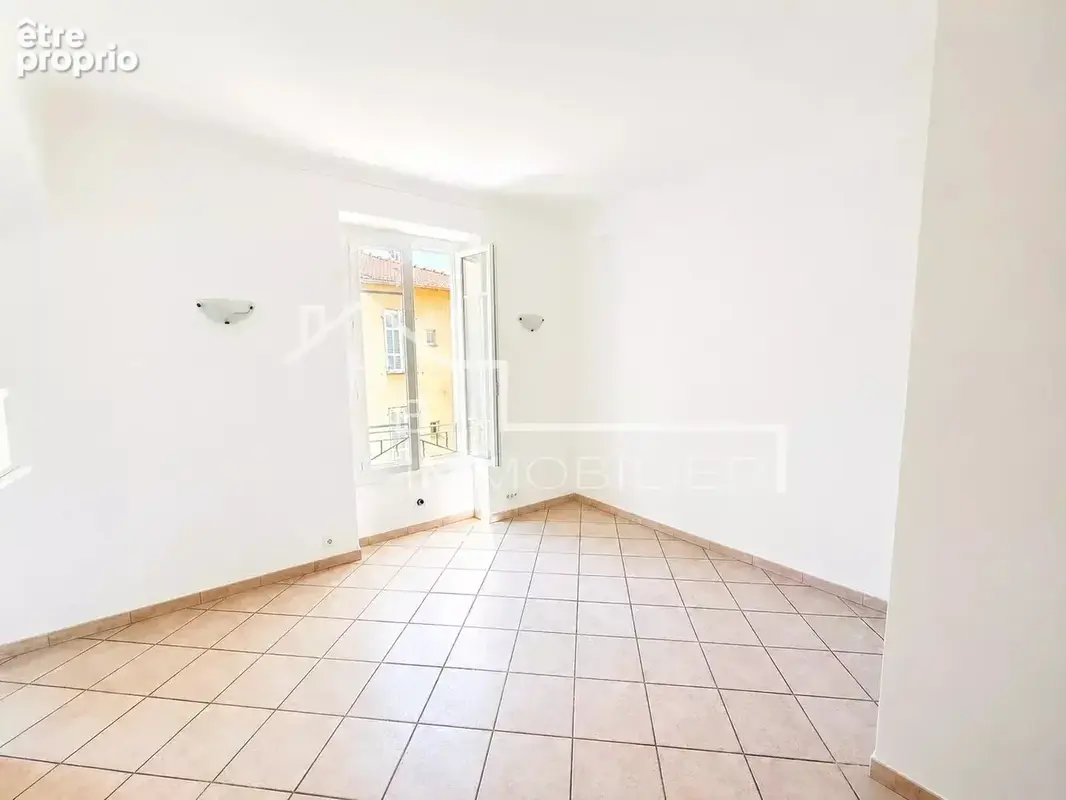 Appartement 3 pièces 47 m² à vendre à Nice (06000) - photo 3