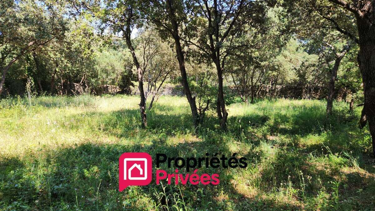 Terrain à UZES