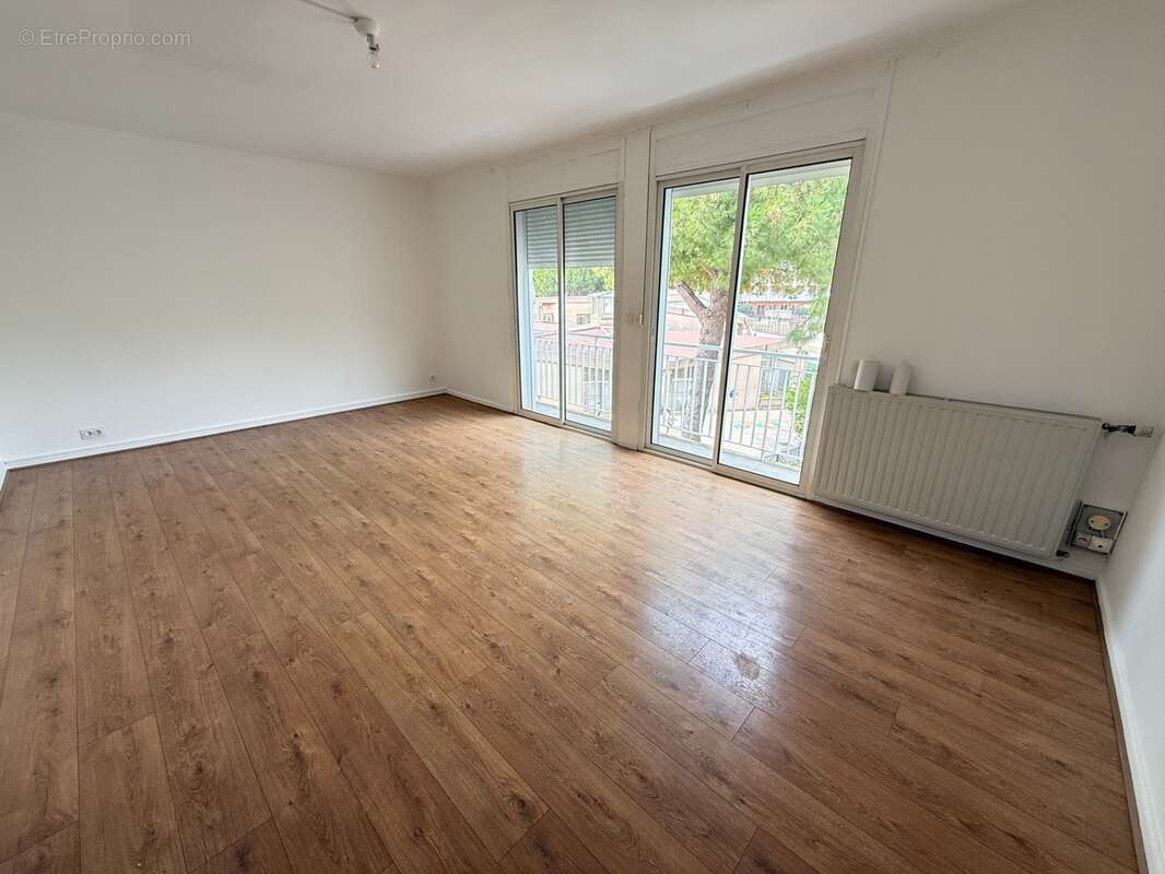 Appartement 106 m² avec parking et vue parc à Béziers Champs de Mars - photo 10