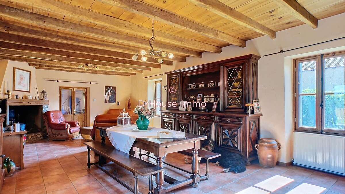 Maison à COURSAC