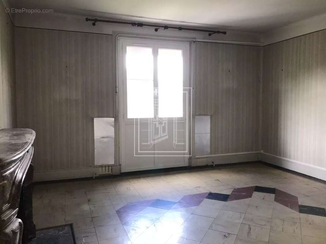 Maison à LA FERTE-IMBAULT