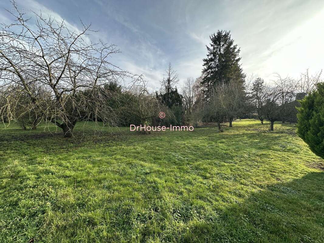 Maison à CORBEILLES