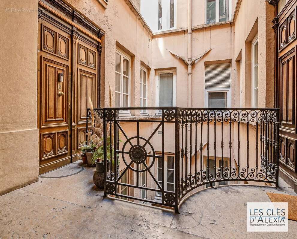 Appartement à LYON-1E