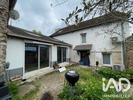 Photo 1 - Maison à LA FERTE-SOUS-JOUARRE