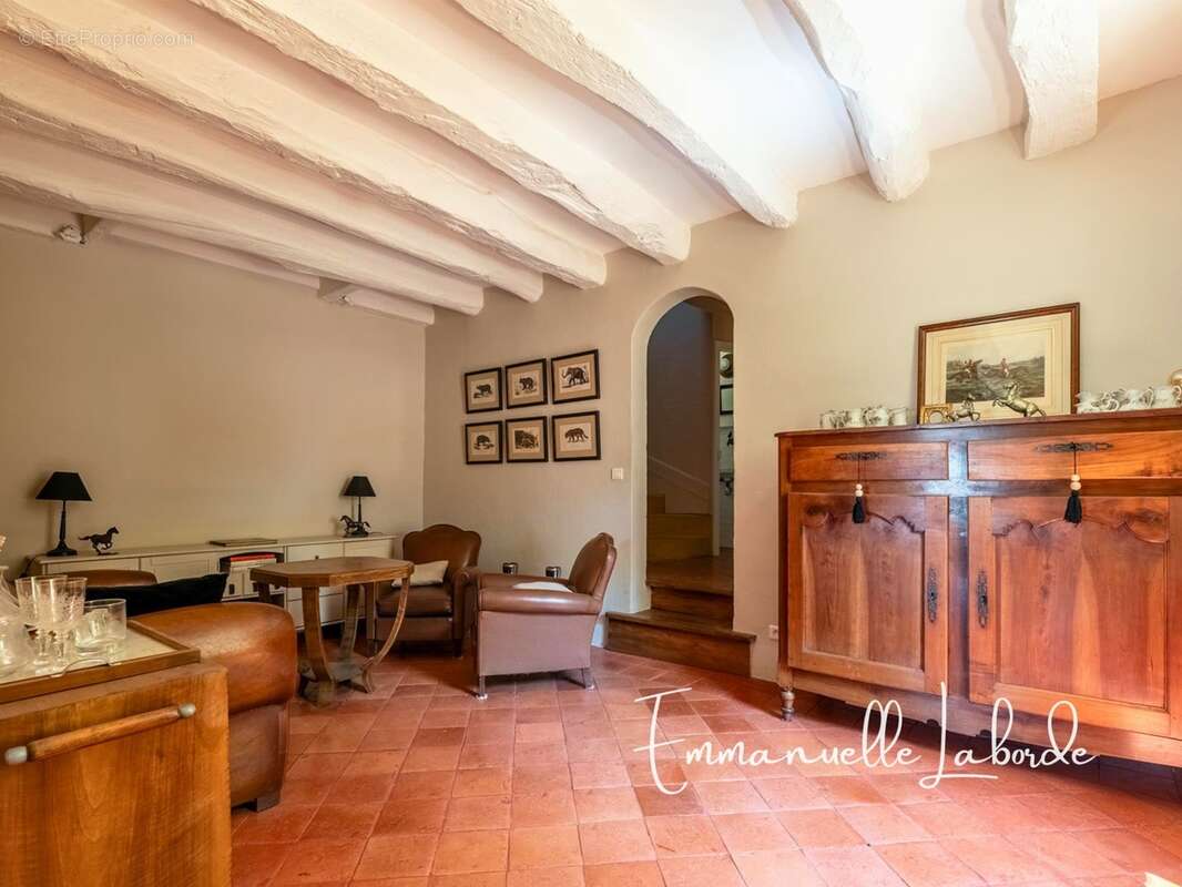 Propriété en pierre avec maison d’amis, piscine et 2,5 hectares LALINDE (24) - photo 7