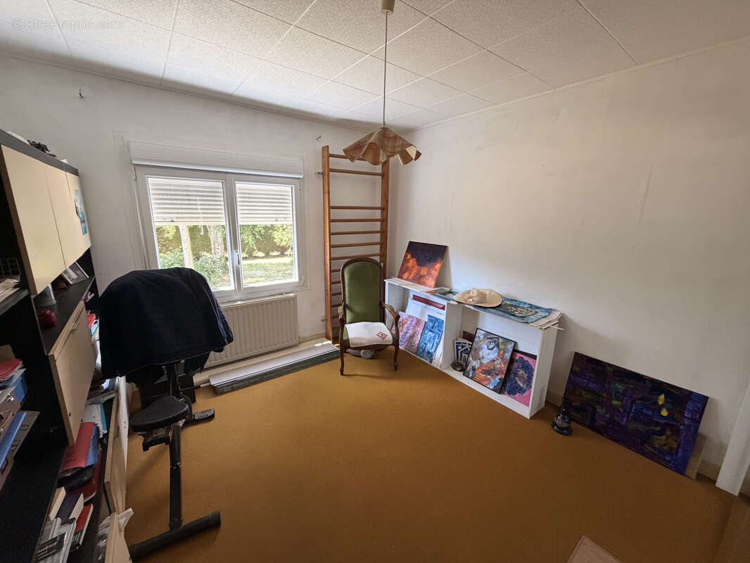 À Tully, Maison de 147m2 à vendre 260000 € - photo 10