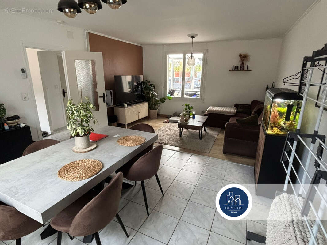 Maison à LA SUZE-SUR-SARTHE