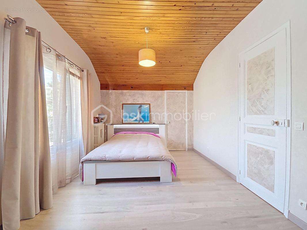 Maison Livry-Gargan 5 pièces - photo 11