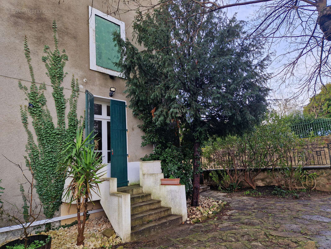 Maison à CANAULES-ET-ARGENTIERES