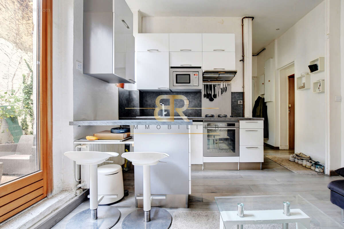 Appartement à PARIS-12E