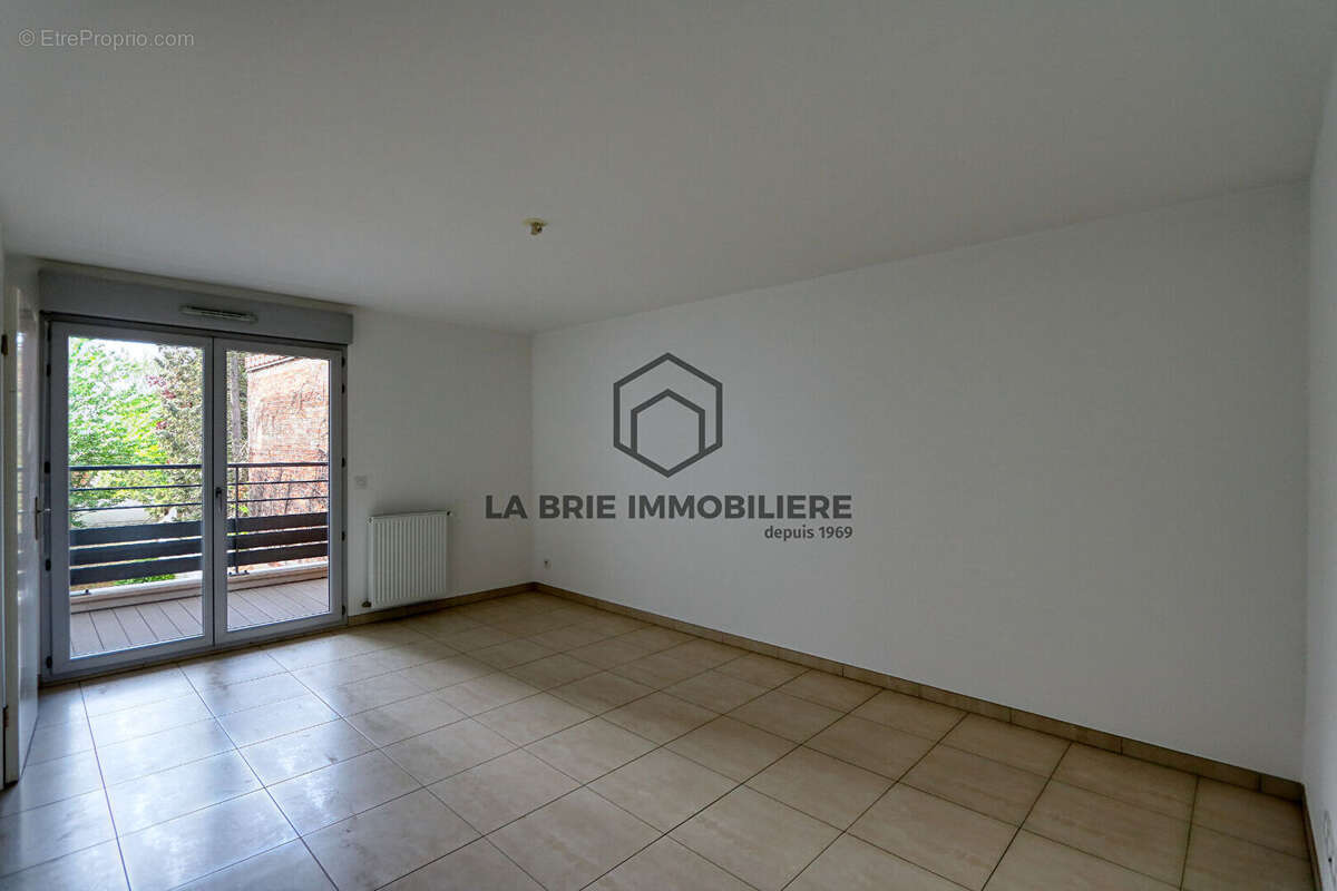 Appartement à JUVISY-SUR-ORGE