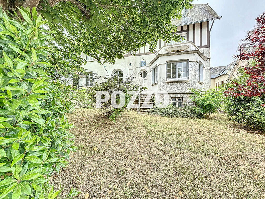 Maison à AGON-COUTAINVILLE