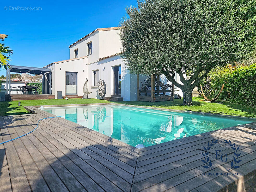 Maison à SIX-FOURS-LES-PLAGES