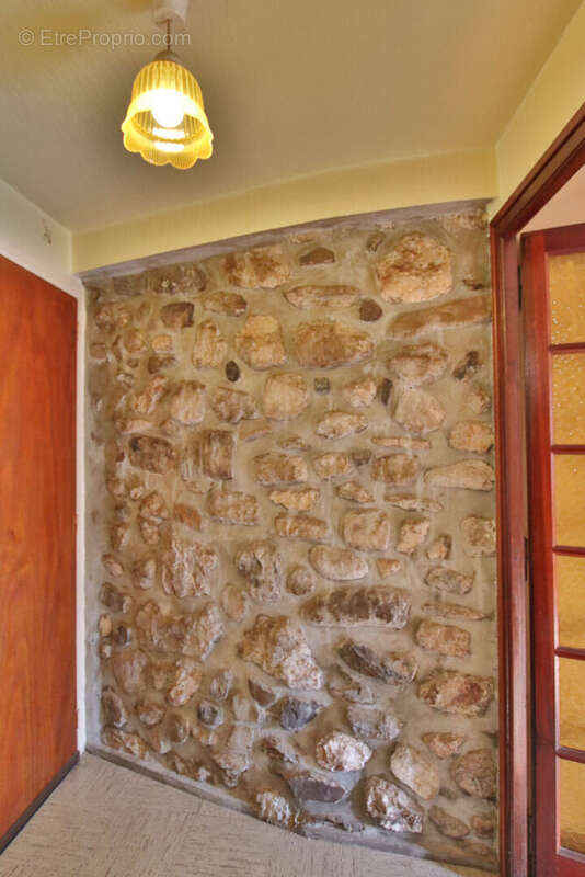 Maison à LA ROCHE-SUR-FORON