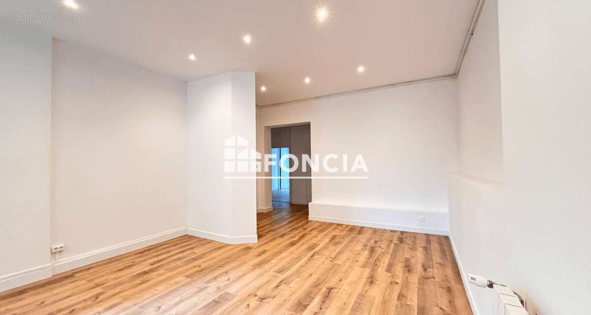 Appartement à SAINT-ETIENNE
