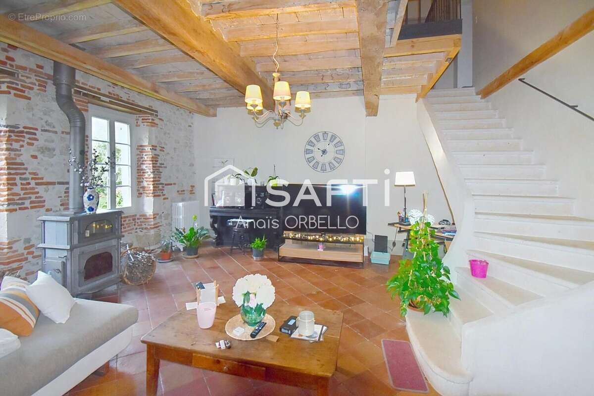 Photo 3 - Maison à LARRAZET