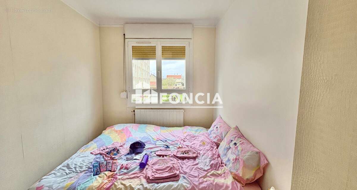 Appartement à SARTROUVILLE