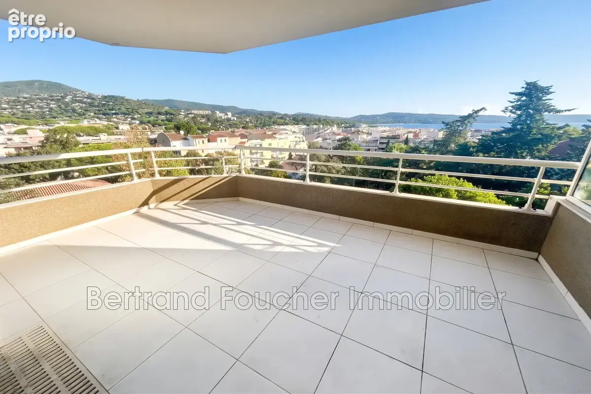 Appartement 3 pièces 65 m² à vendre à Cavalaire-Sur-Mer (83240) - photo 2