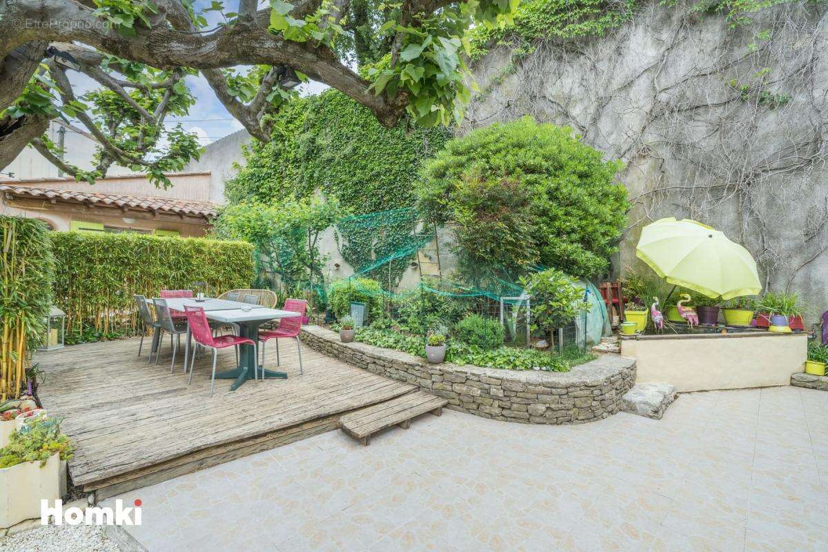 Maison à DONZERE