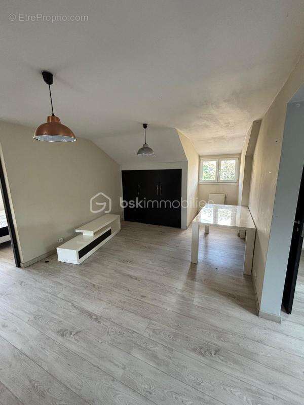 Appartement à DOUVAINE