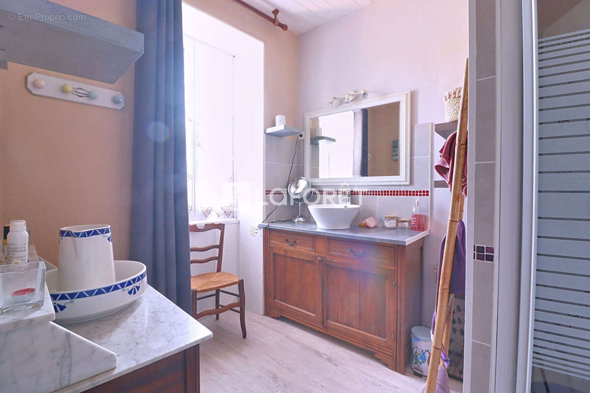 Maison à SAINT-CLEMENT-DES-BALEINES